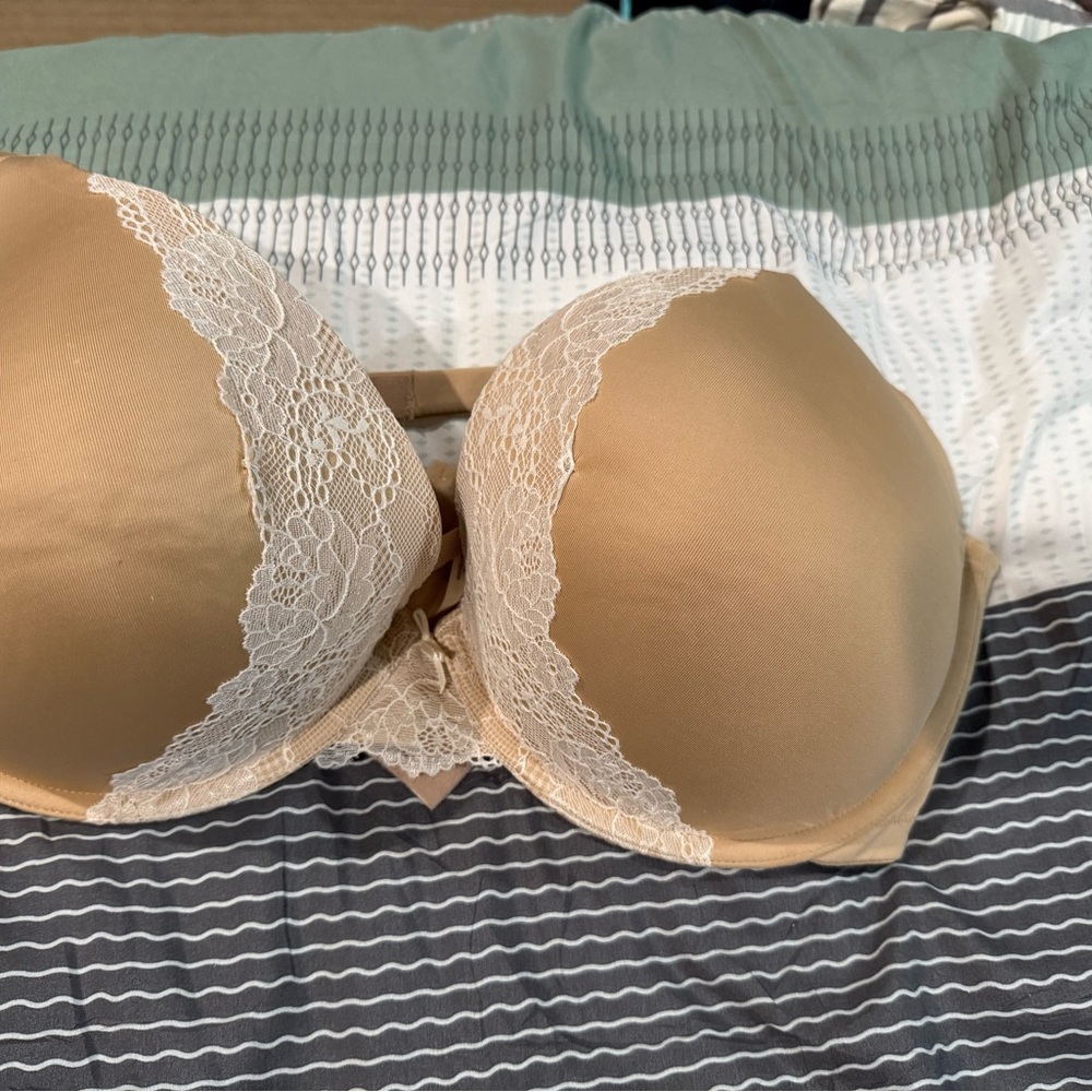 Ambrielle Nude Push-Up Bra with Cream Lace Trim
